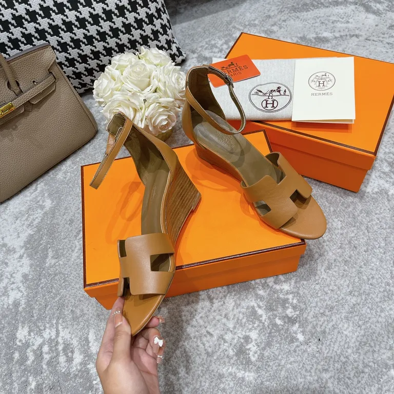 Hermes Shoe 